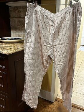 NWOT Appleseed’s Seersucker Cotton pants Lt. Khaki tan & white stripe 20W